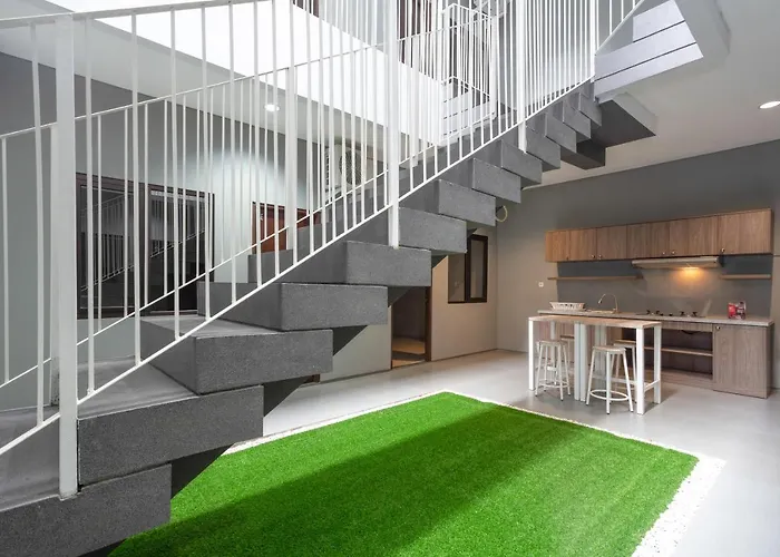 Reddoorz Plus Near Jiexpo Kemayoran Jakarta
